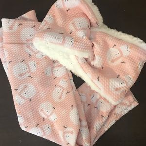 Winter leggings with matching wrap. Size 12 mo